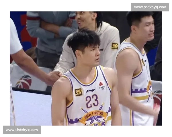 CBA 重磅转会!陈国豪接近加盟山东,辽宁续约张峻豪,张文逸留队 CBA 重磅转会!陈国豪接近加盟山东,辽宁续约张峻豪,张文逸留队