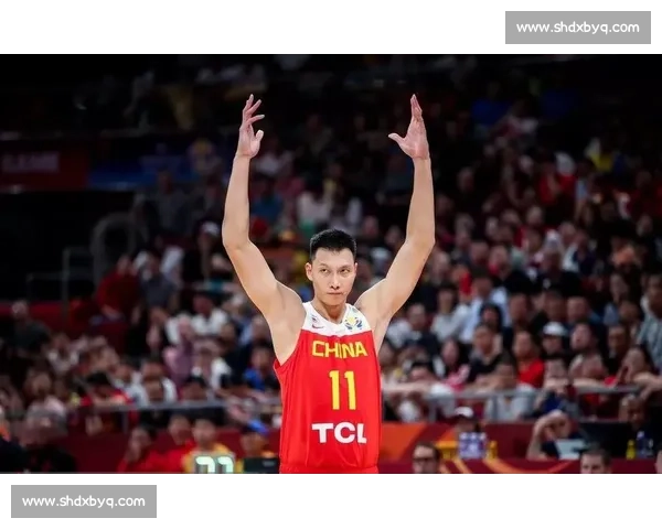 易建联时隔 8 个月重返央视!风波后首谈职业生涯与中国篮球未来 易建联时隔 8 个月重返央视!风波后首谈职业生涯与中国篮球未来