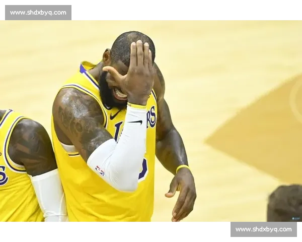 湖人热火总决赛G2对决詹眉领衔紫金军团强势反击关键之战 湖人热火总决赛G2对决詹眉领衔紫金军团强势反击关键之战